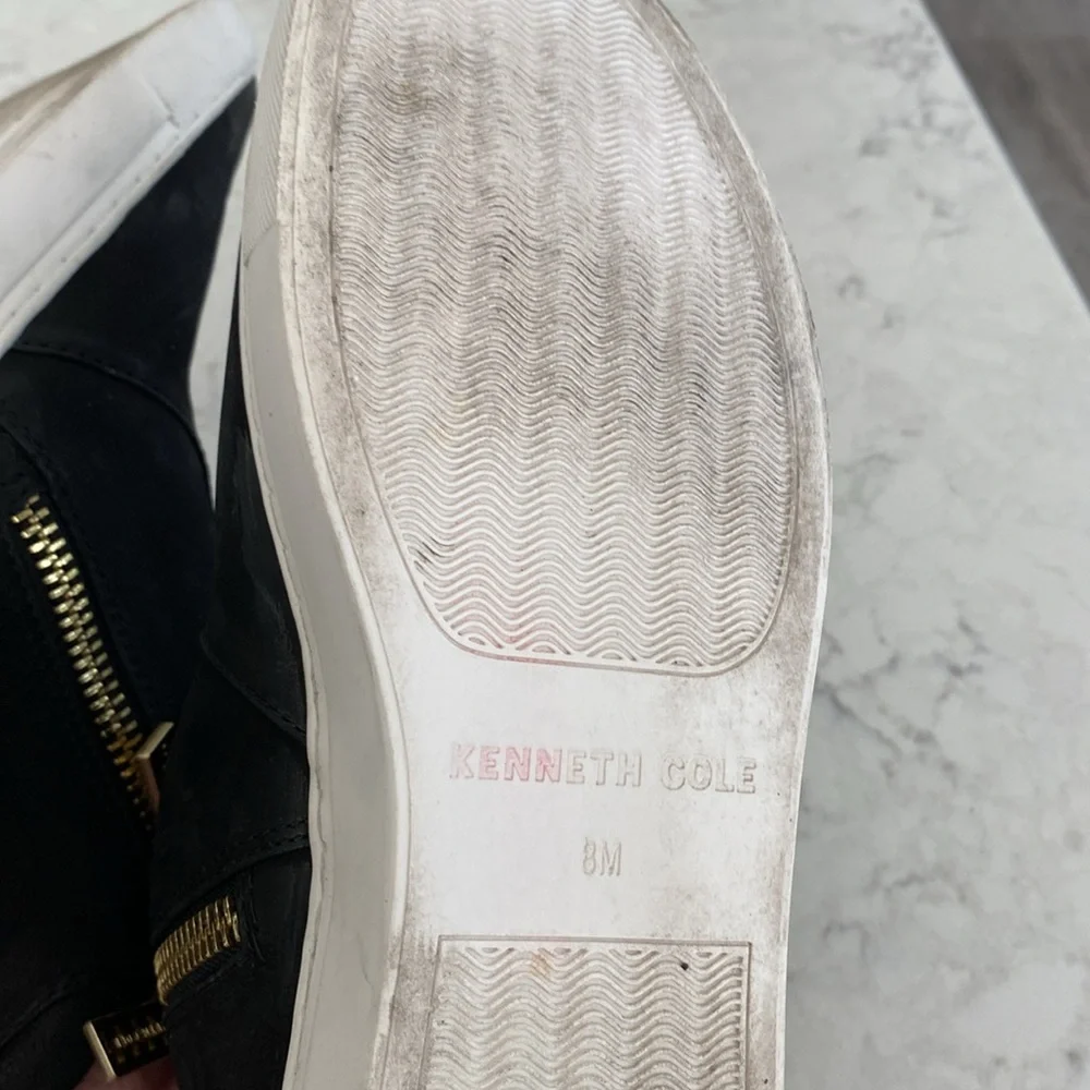 Kenneth Cole New York euc barely